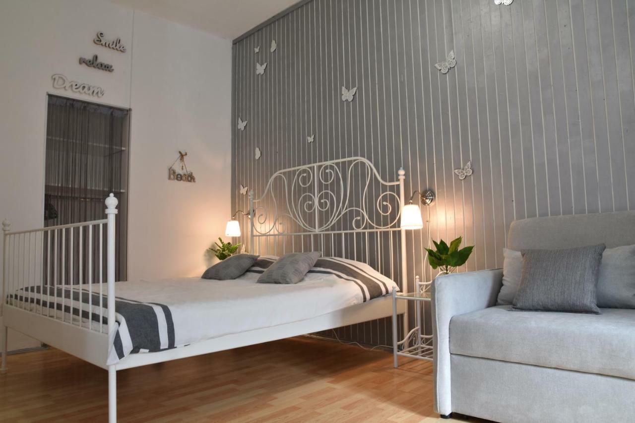 Studio Apartment Lumen Pula Exteriér fotografie